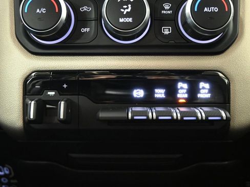 Used 2020 RAM 2500 Laramie AWD/4WD image 32