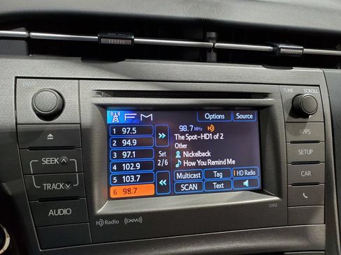 Used 2013 Toyota Prius Persona Series FWD image 28