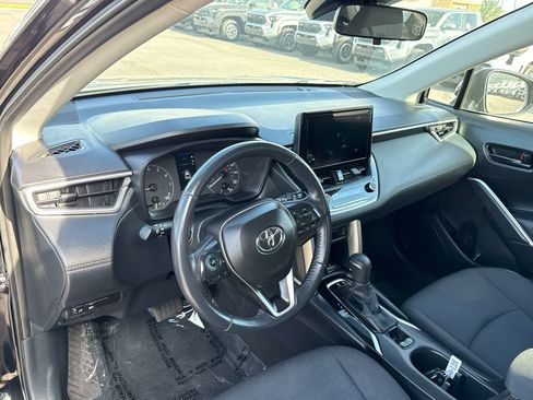 Used 2024 Toyota Corolla Cross LE AWD/4WD image 10