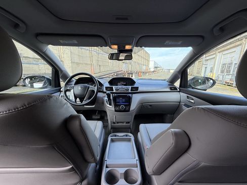 Used 2016 Honda Odyssey EX-L image 64