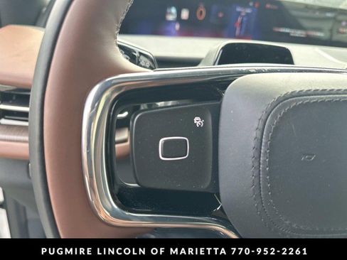 New 2026 Lincoln Navigator Reserve image 18