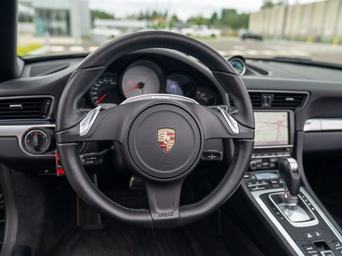 Certified 2014 Porsche 911 Carrera 4S AWD/4WD image 14