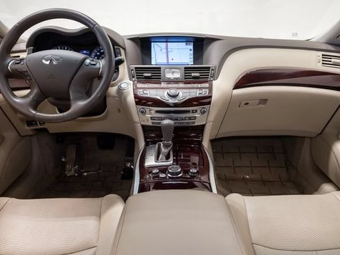 Used 2016 INFINITI Q70 3.7 AWD/4WD image 24