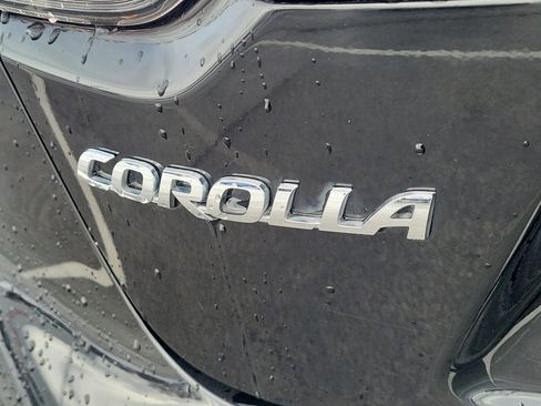 Used 2024 Toyota Corolla LE image 6