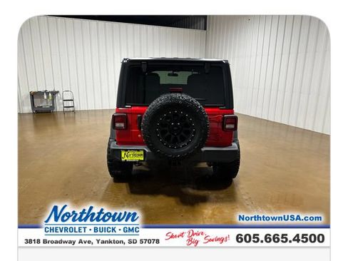 Used 2018 Jeep Wrangler Unlimited Sport AWD/4WD image 4