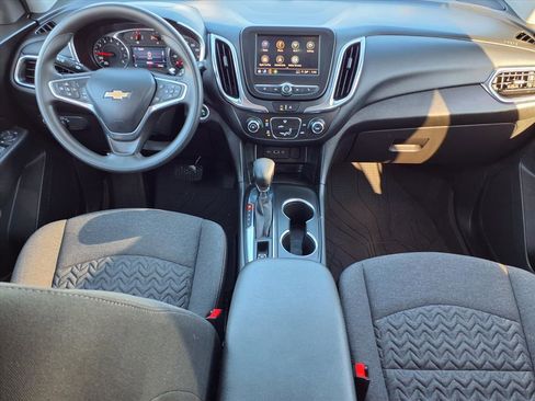 Used 2022 Chevrolet Equinox LT w/ LPO, Floor Liner Package image 8