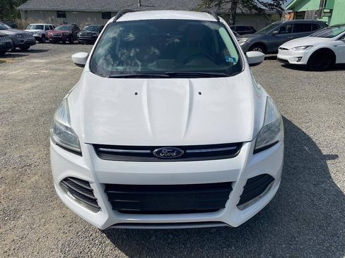 Used 2016 Ford Escape SE w/ SE Leather Comfort Package AWD/4WD image 2