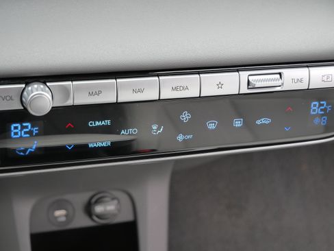 Used 2023 Hyundai Ioniq 5 SEL image 24