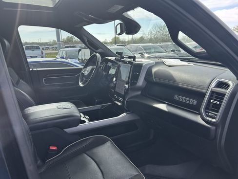 Used 2022 RAM 3500 Laramie AWD/4WD image 13