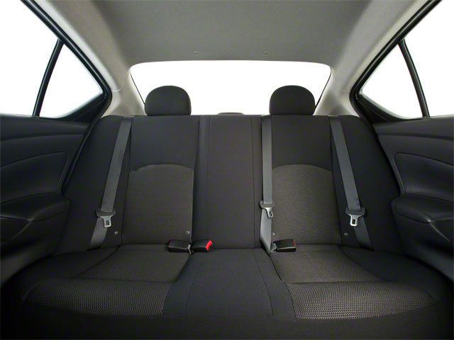 Used 2013 Nissan Versa S FWD image 17