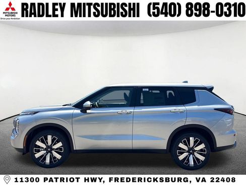 New 2026 Mitsubishi Outlander SE AWD/4WD image 17