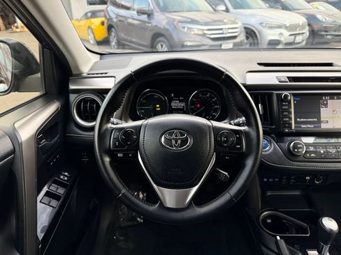 Used 2016 Toyota RAV4 Limited w/ Advanced Technology Package AWD/4WD image 27