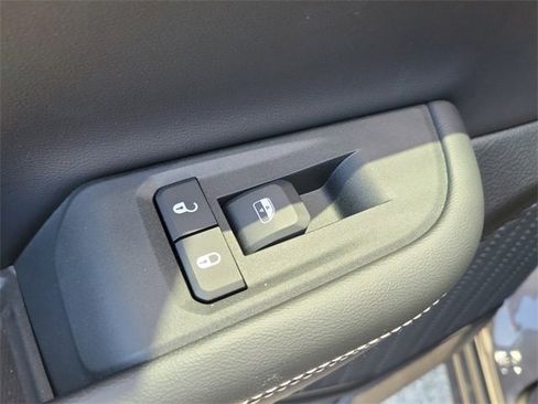 New 2025 Jeep Grand Cherokee L Limited w/ Luxury Tech Group II image 15