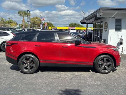 Used 2018 Land Rover Range Rover Velar S image 3