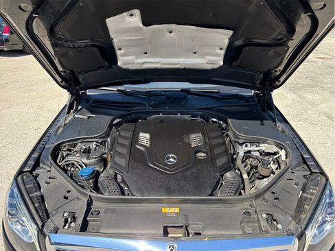 Used 2019 Mercedes-Benz S 560 4MATIC Sedan image 55