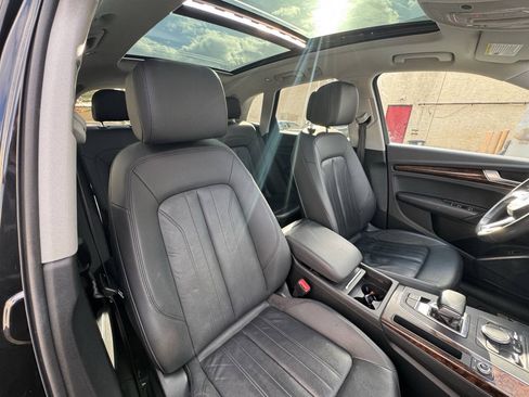 Used 2020 Audi Q5 2.0T Premium w/ Convenience Package AWD/4WD image 22