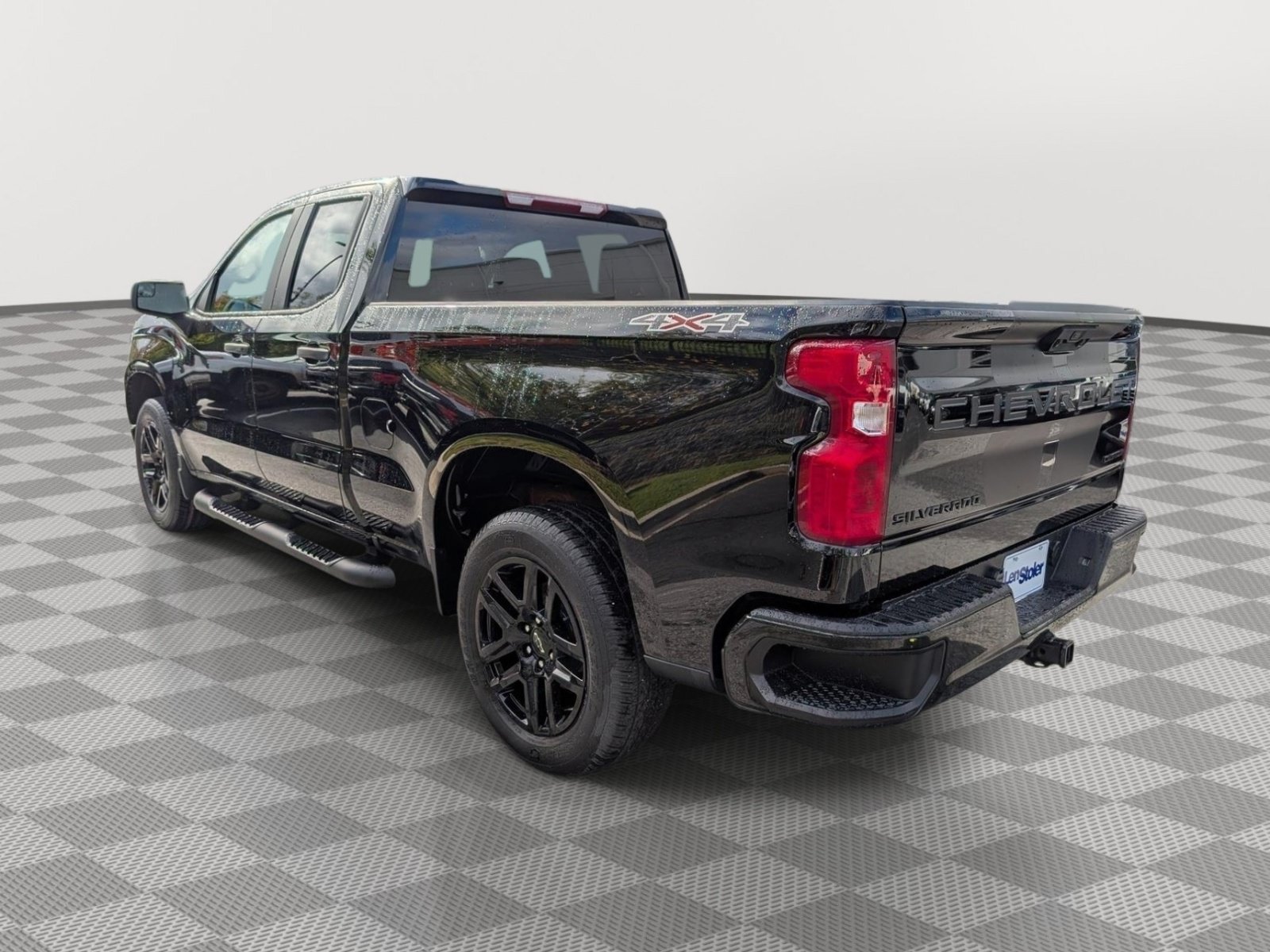 Used 2024 Chevrolet Silverado 1500 Custom w/ Rally Edition AWD/4WD image 3