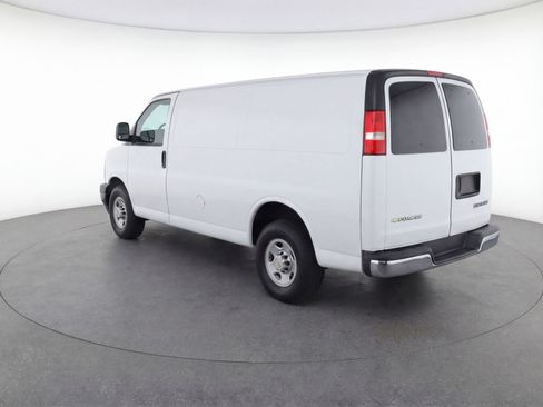 Used 2024 Chevrolet Express 3500 LT w/ LT Preferred Equipment Group RWD image 6
