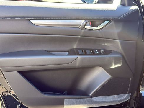 Used 2025 MAZDA CX-5 AWD 2.5 S w/ Select Package image 7