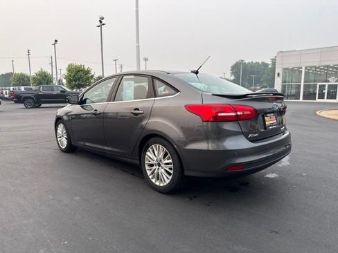 Used 2016 Ford Focus Titanium w/ Titanium Cold Weather Package FWD image 5