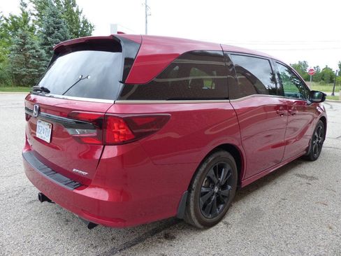 Used 2024 Honda Odyssey Sport image 12