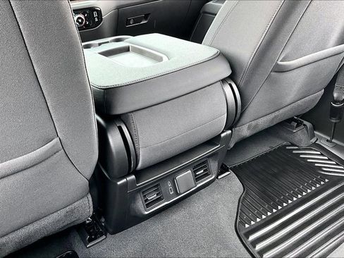 Used 2025 GMC Sierra 1500 Elevation w/ X31 Off-Road Package AWD/4WD image 34