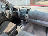 Used 2010 Nissan Frontier SE image 5