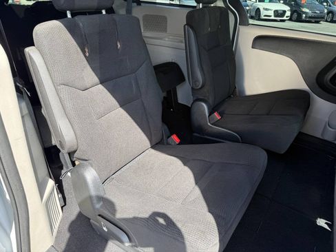 Used 2015 Dodge Grand Caravan SXT w/ Security Group FWD image 30