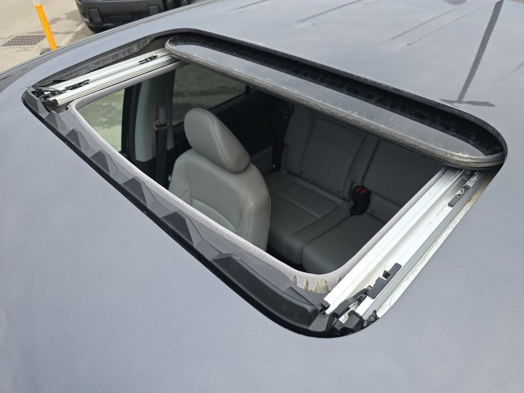 Used 2023 Honda Ridgeline RTL-E image 3
