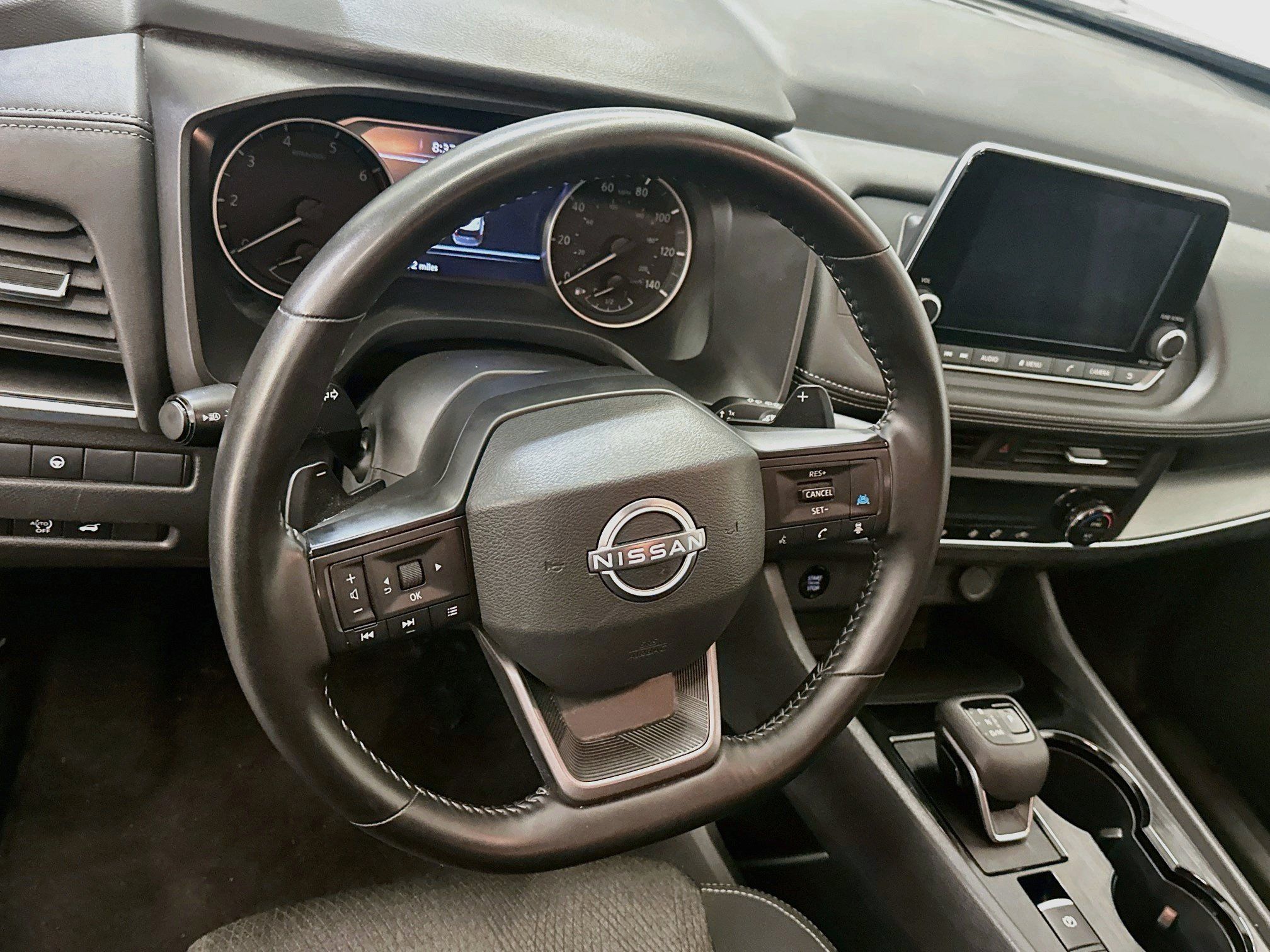Used 2025 Nissan Rogue SV AWD/4WD image 18