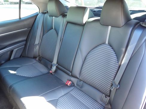 Used 2021 Toyota Camry SE image 22