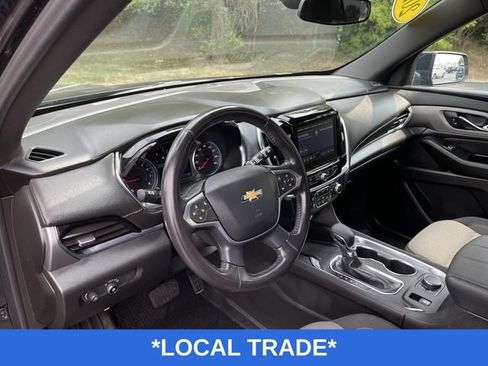 Used 2022 Chevrolet Traverse LT FWD image 11