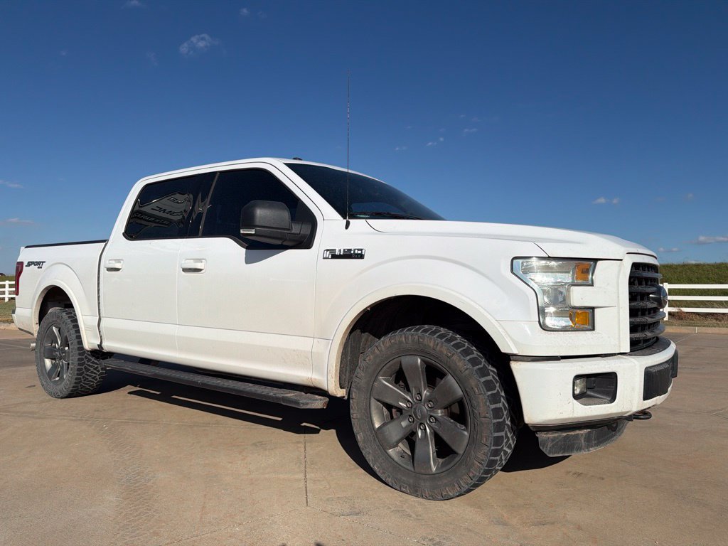 Used 2015 Ford F150 XLT w/ Equipment Group 301A Mid AWD/4WD image 3