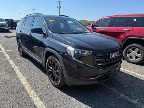 Used 2019 GMC Terrain SLE w/ Driver Convenience Package image 1