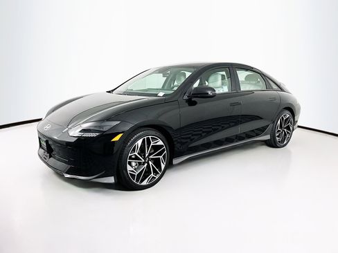 Used 2024 Hyundai Ioniq 6 SEL image 3