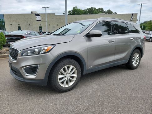 Used 2018 Kia Sorento AWD image 18