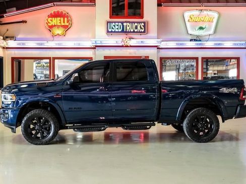 Used 2021 RAM 2500 Laramie w/ Night Edition AWD/4WD image 12