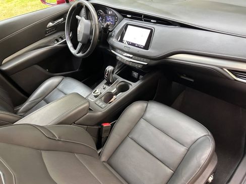 Used 2019 Cadillac XT4 Premium Luxury AWD/4WD image 6