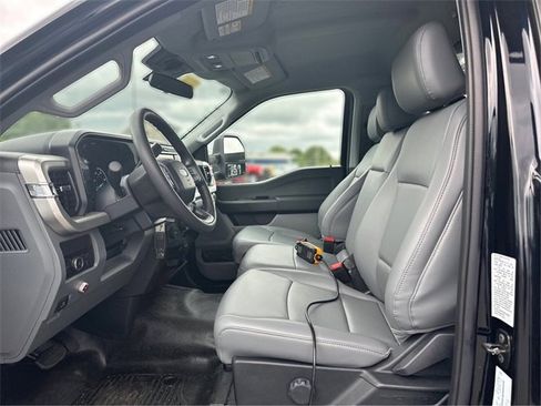 New 2025 Ford F550 XL image 8