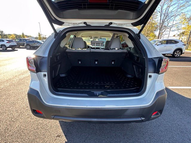 Used 2024 Subaru Outback Premium AWD/4WD image 15