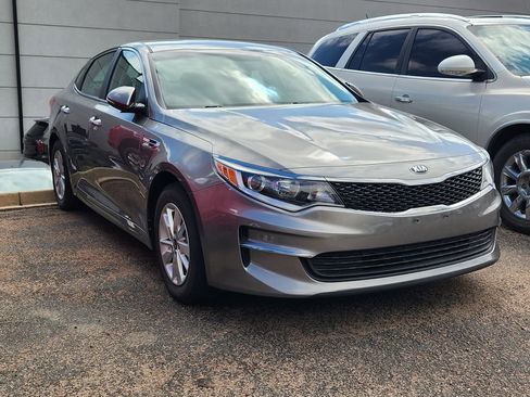 Used 2016 Kia Optima LX w/ LX Convenience Package FWD image 19