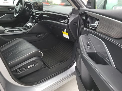 New 2026 Acura MDX w/ Advance Package AWD/4WD image 8