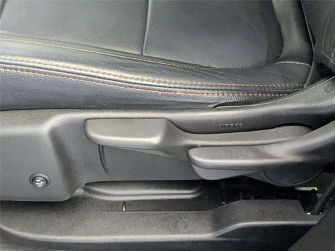 Used 2020 Chevrolet Traverse LS image 12