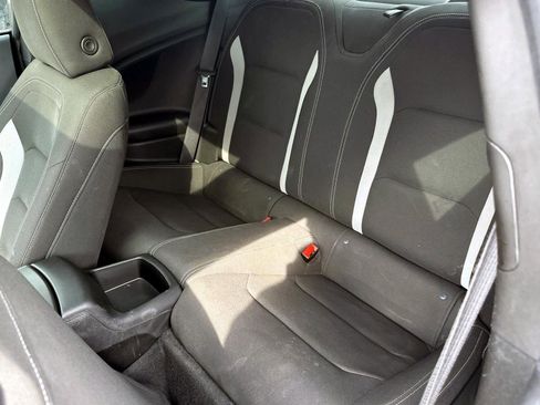 Used 2023 Chevrolet Camaro LT w/ Technology Package image 11