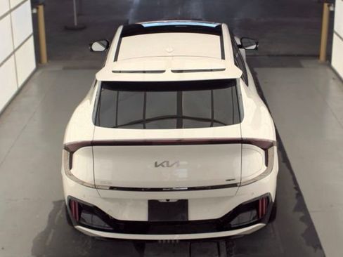 Certified 2024 Kia EV6 GT AWD/4WD image 4