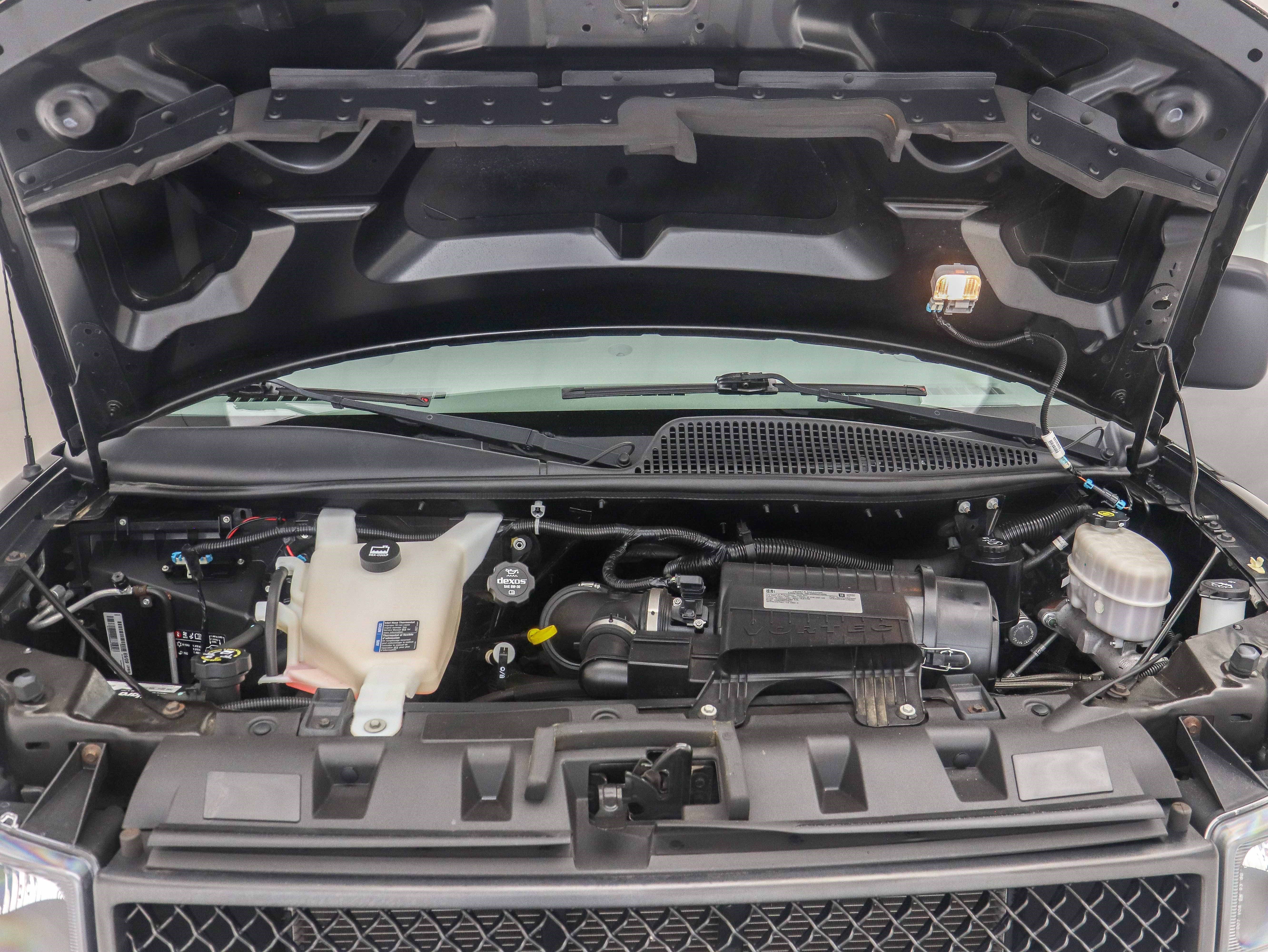 Used 2019 Chevrolet Express 3500 LT w/ LT Preferred Equipment Group RWD image 22