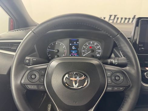 Used 2025 Toyota Corolla SE FWD image 16
