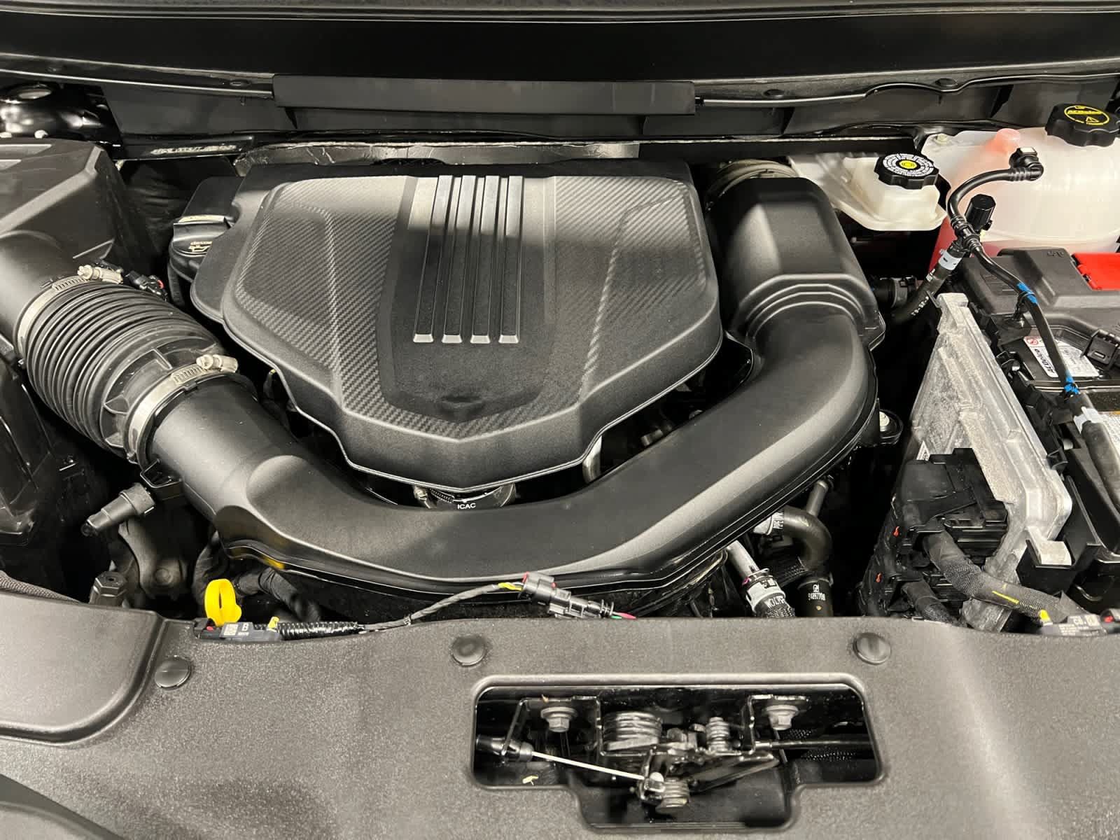 Used 2026 Chevrolet Traverse High Country w/ LPO, Floor Liner Package AWD/4WD image 8