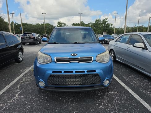 Used 2015 Kia Soul + w/ Audio Package FWD image 8