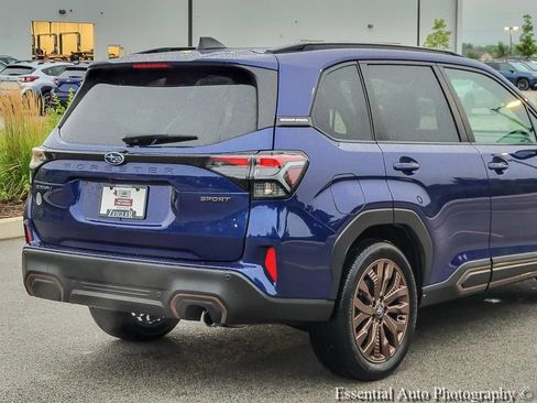 Used 2025 Subaru Forester Sport AWD/4WD image 6